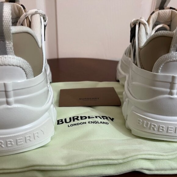 Burberry Arthur Sneakers (Size 7) - NWOT and Authentic - Picture 6 of 10